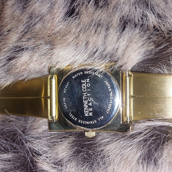 NWOT Kenneth Cole Reaction Womens Watch - Picture 3 of 5